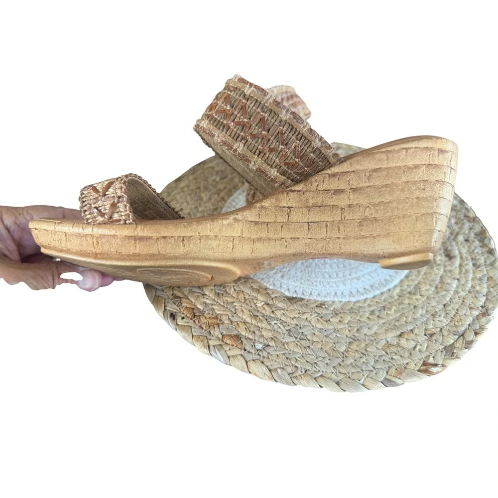 Italian Shoemakers Womens Tan Woven Dual Strap Wedge Slide Sandals Size 9M Italy